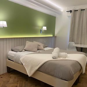 Click Hotel